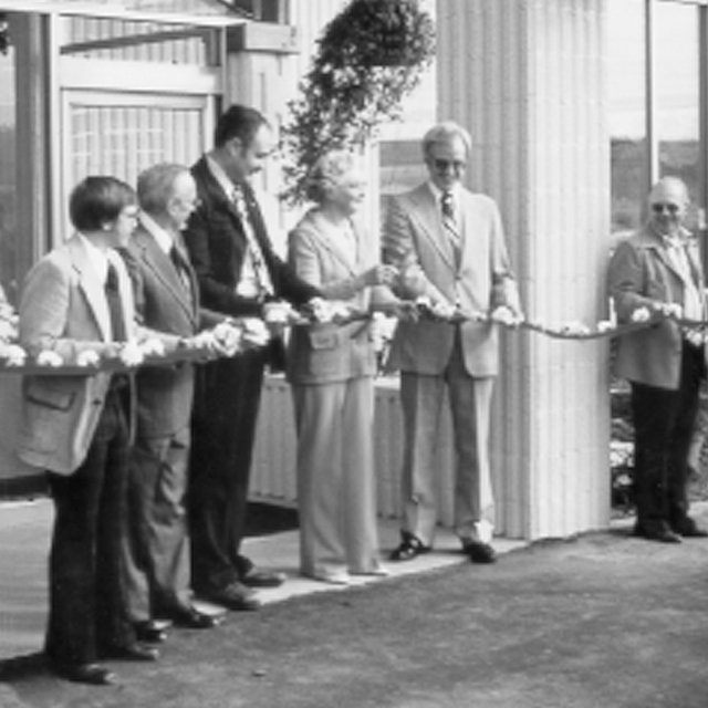 Bordine's Ribbon Cutting Ceremony